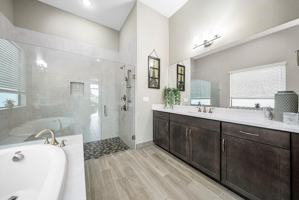 PALM MEADOWS ESTATES - Residential