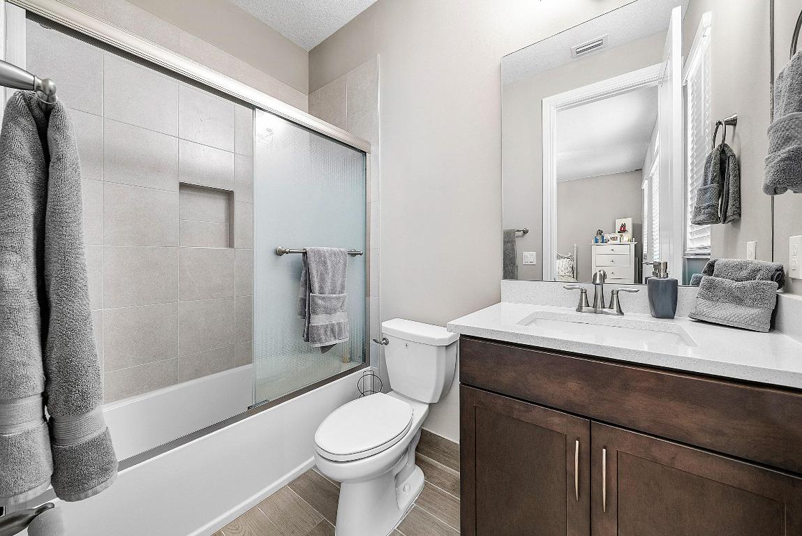 PALM MEADOWS ESTATES - Residential