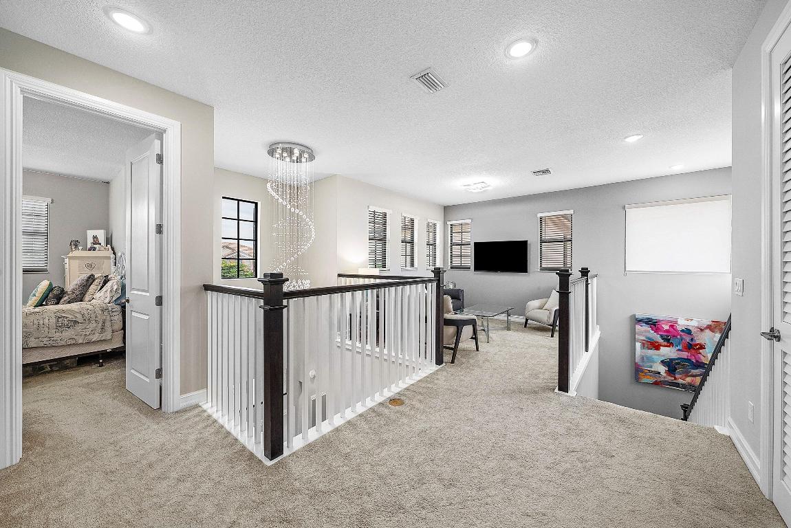 PALM MEADOWS ESTATES - Residential