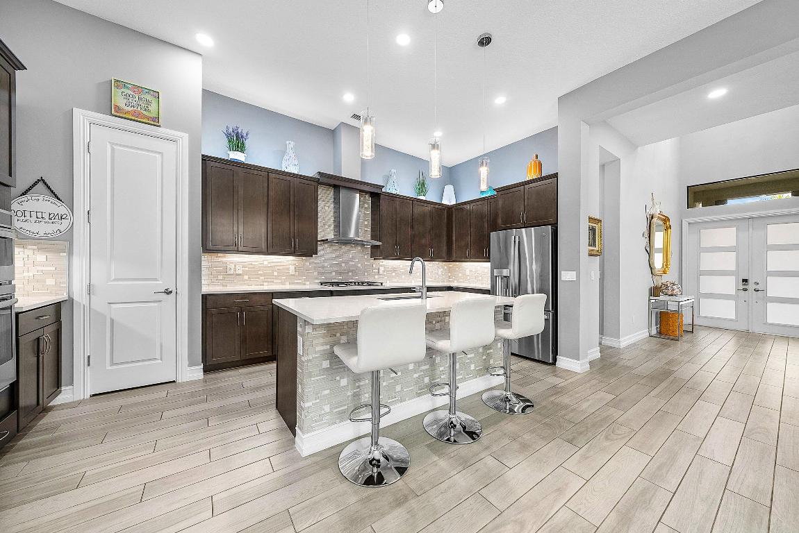 PALM MEADOWS ESTATES - Residential