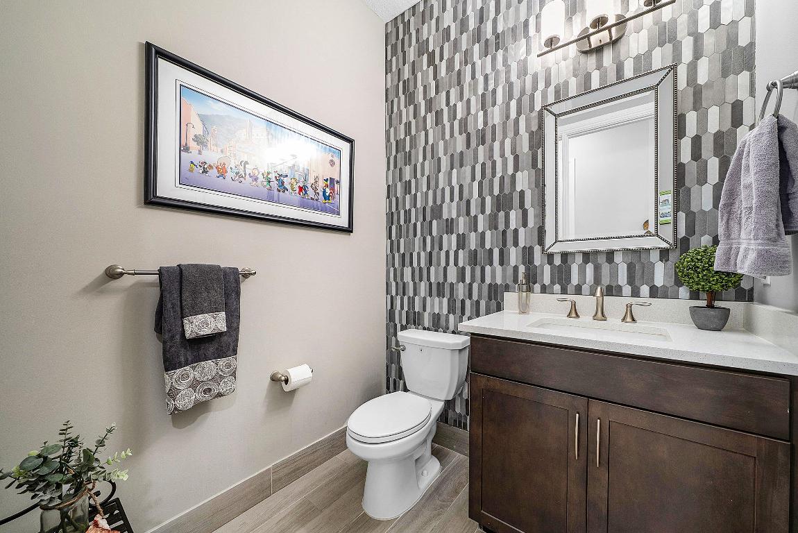 PALM MEADOWS ESTATES - Residential