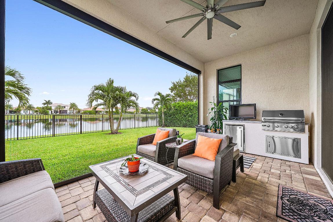 PALM MEADOWS ESTATES - Residential