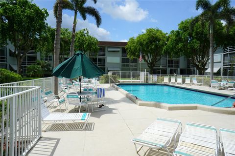 A home in Deerfield Beach