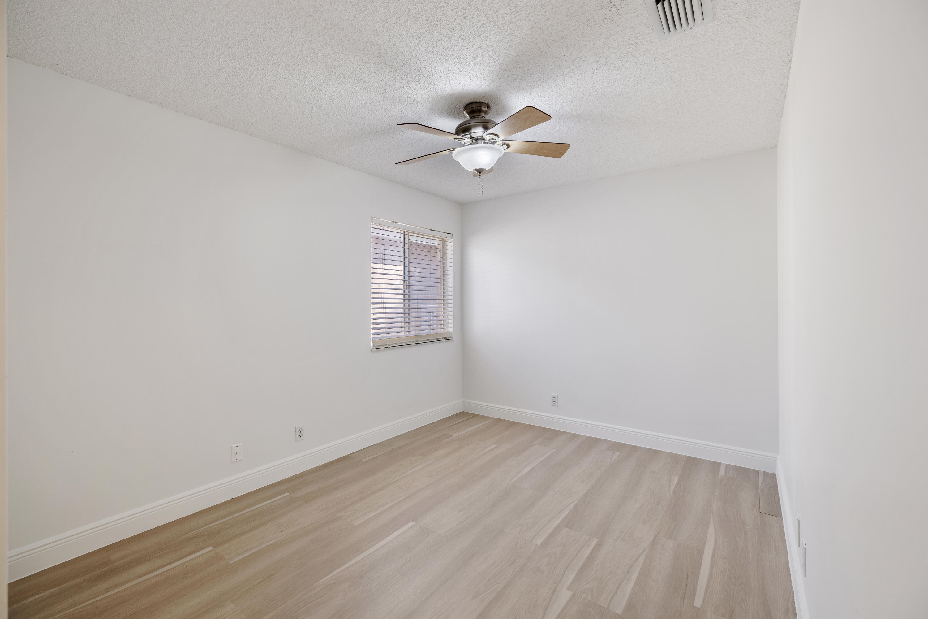 BANYAN TRAILS - Residential