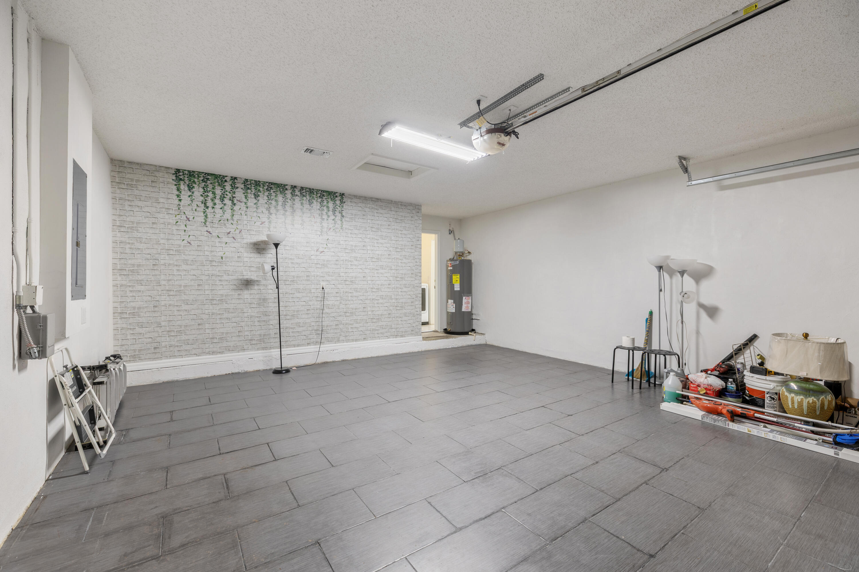 BANYAN TRAILS - Residential