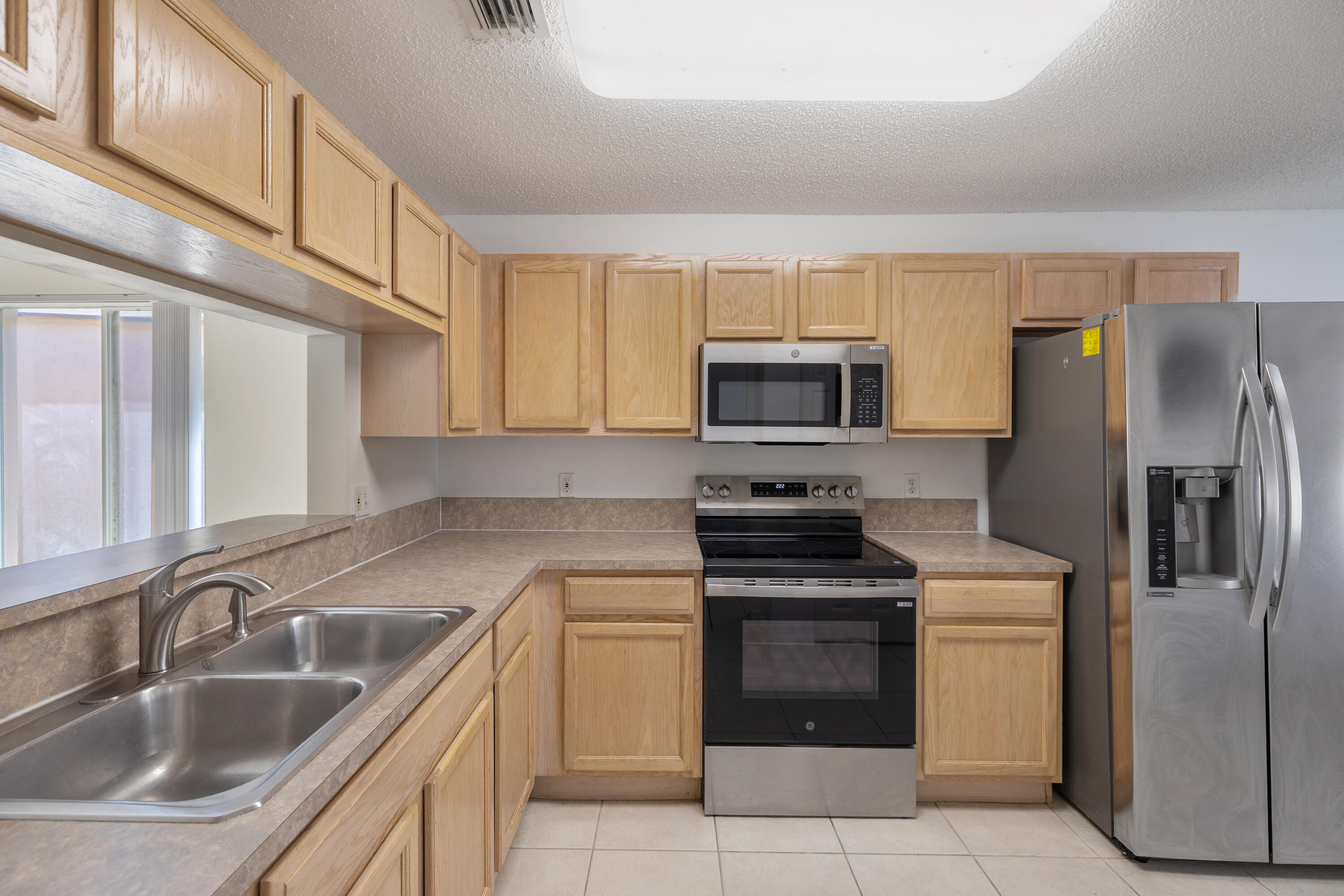 BANYAN TRAILS - Residential