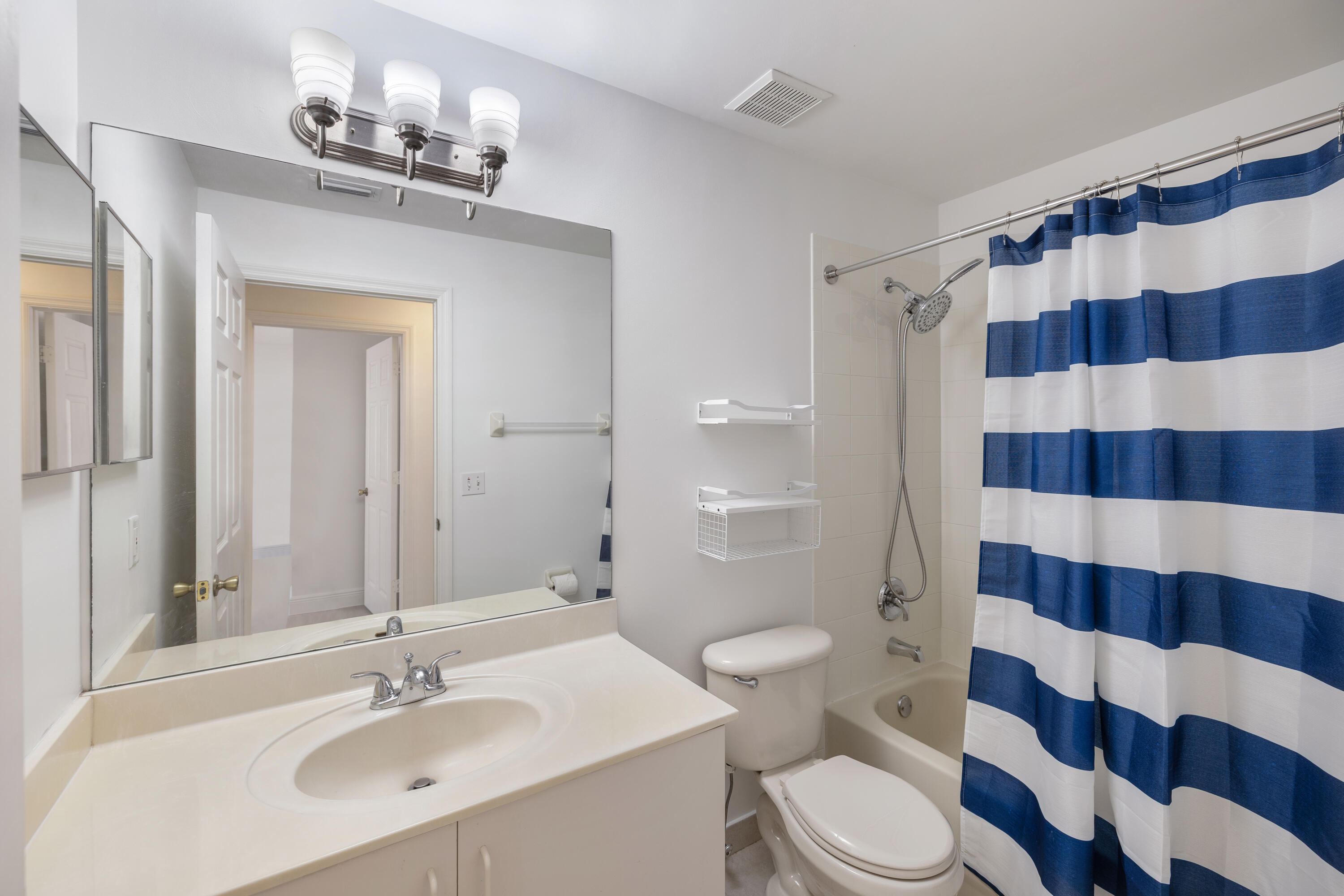 BANYAN TRAILS - Residential