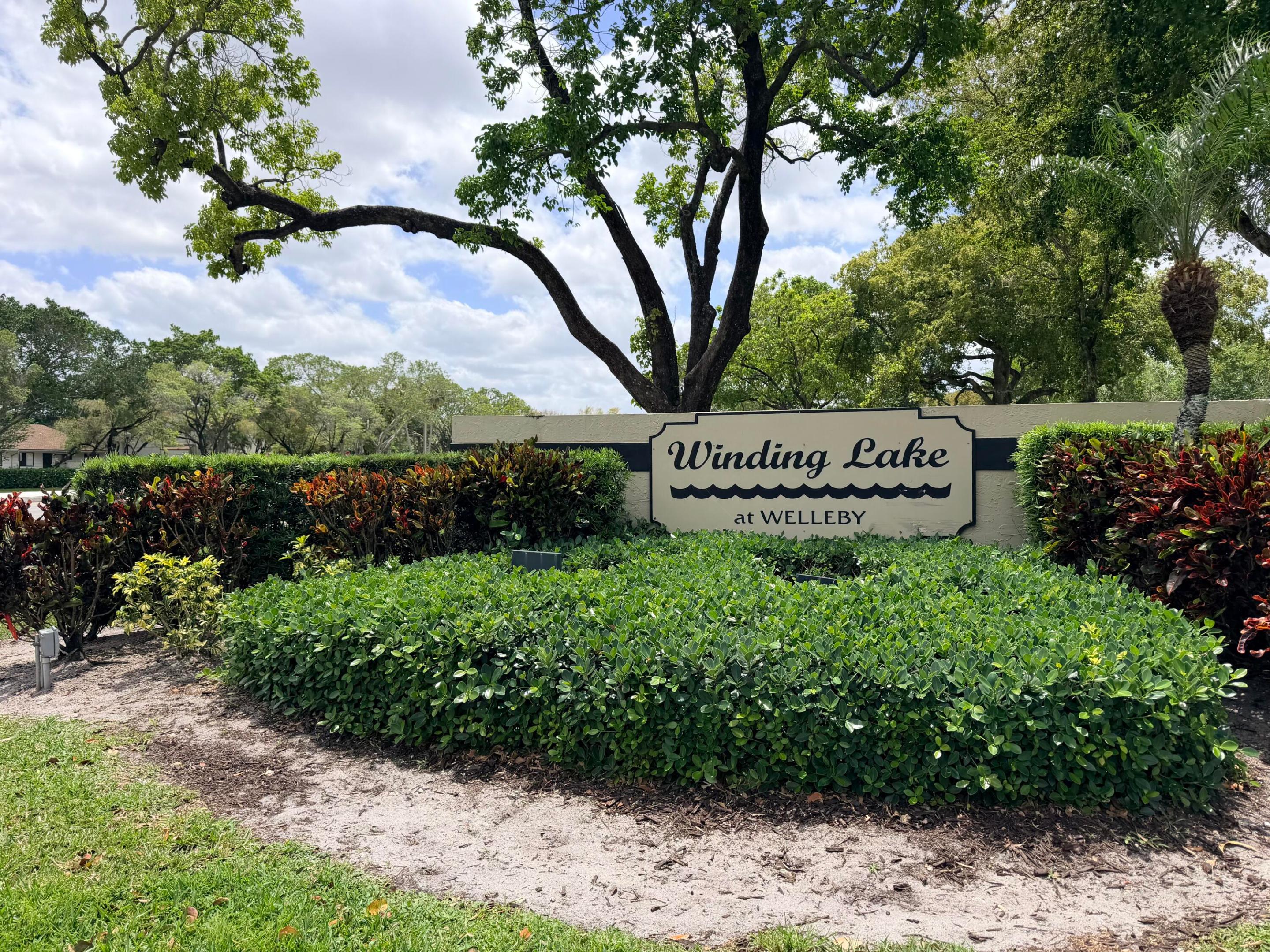 WINDING LAKE AT WELLEBY CONDO - Residential