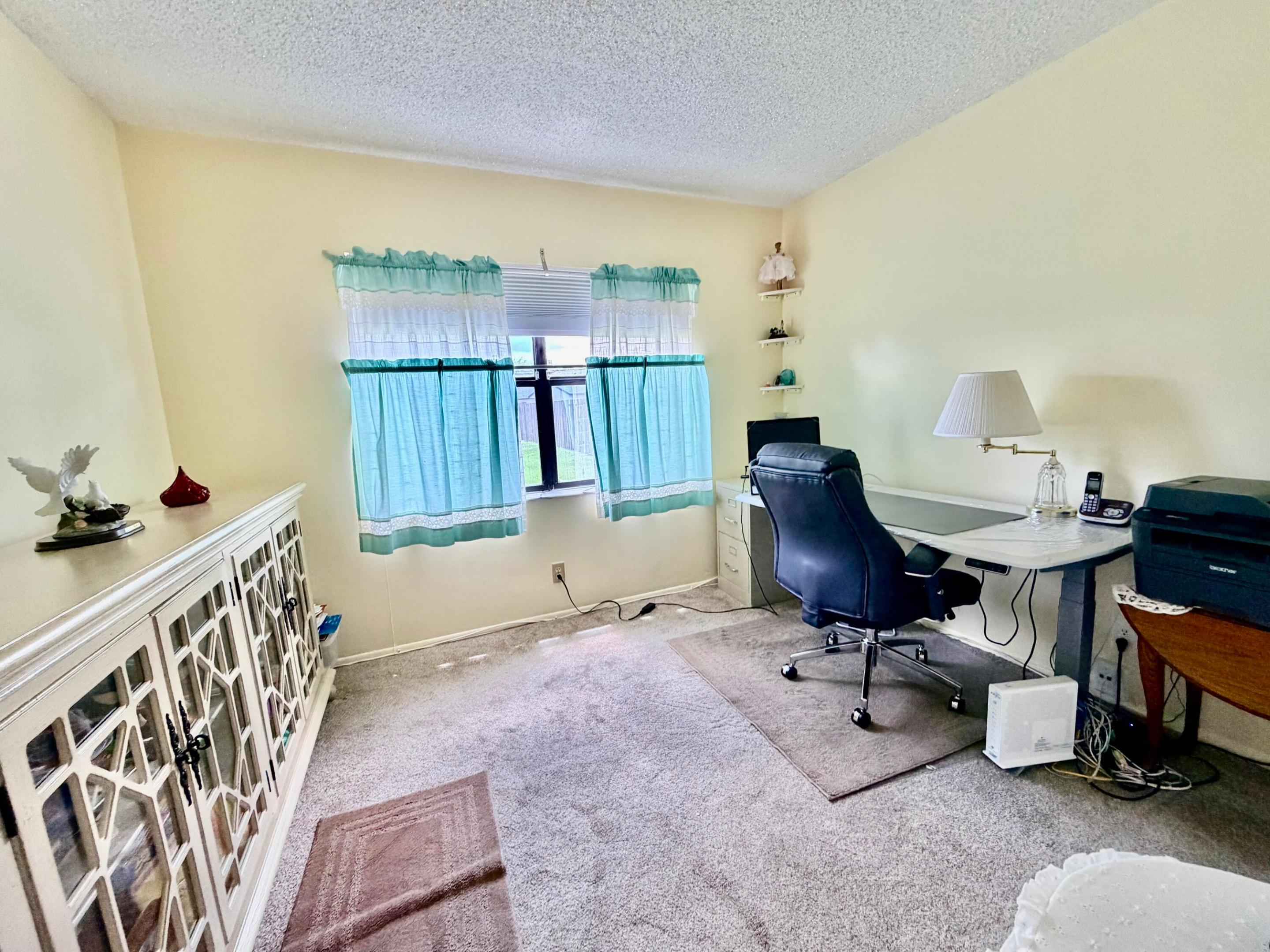 WINDING LAKE AT WELLEBY CONDO - Residential