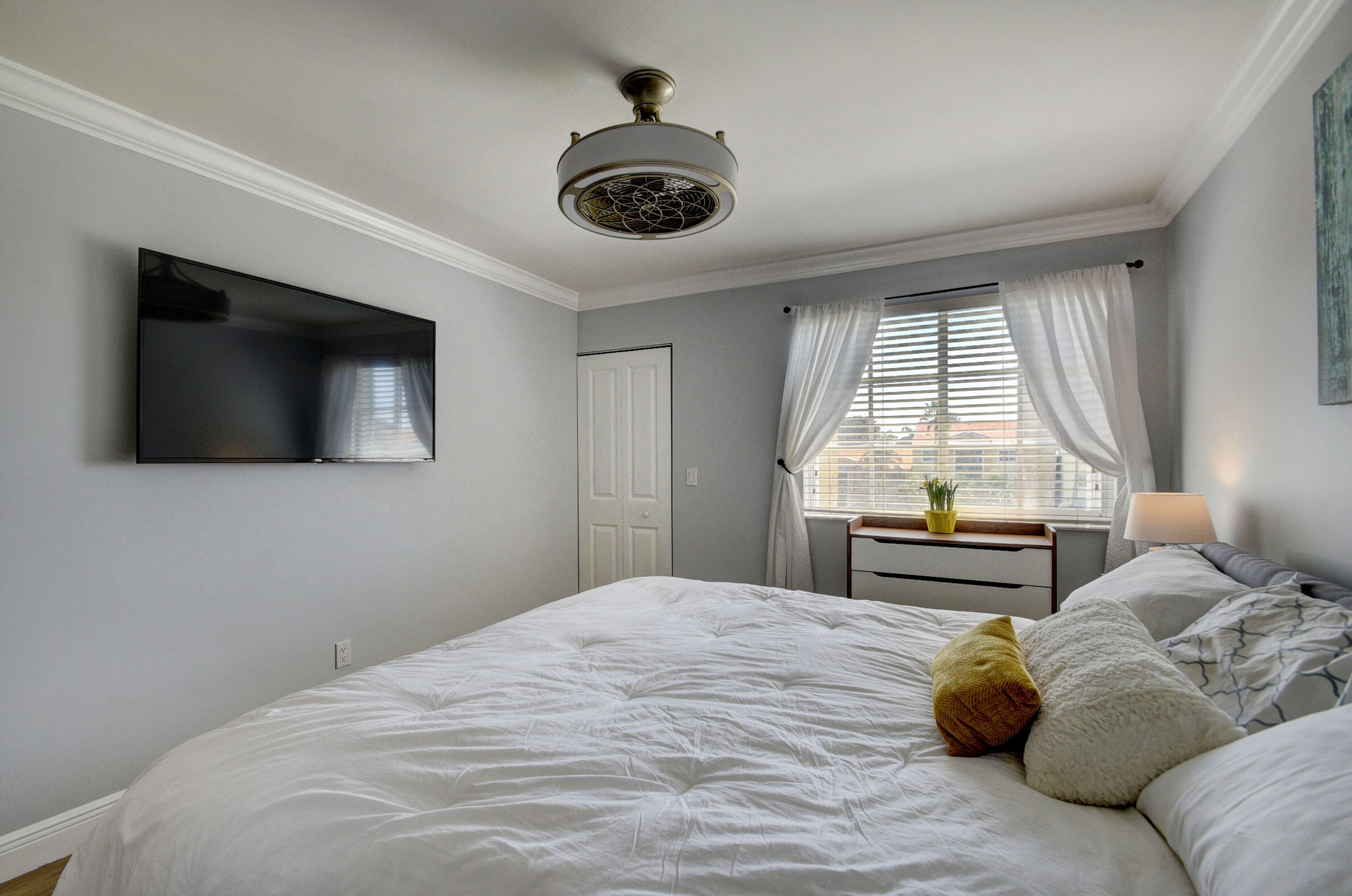 YACHT CLUB ON THE INTRACOASTAL CONDO - Residential Lease