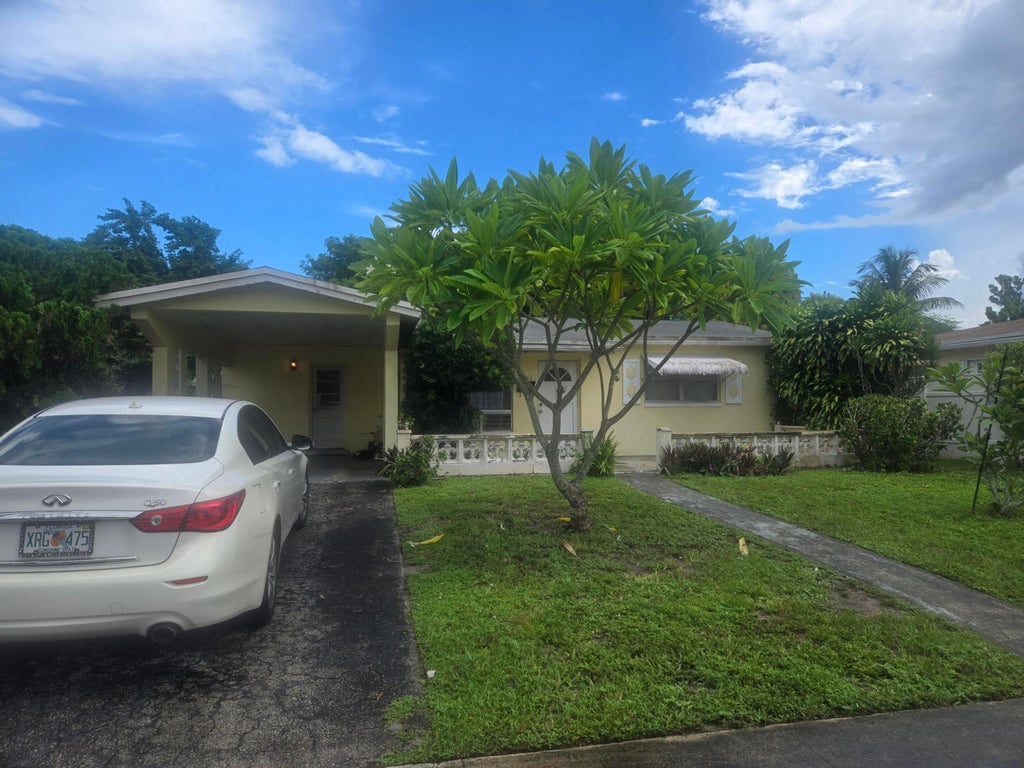 Photo of 4211 NW 43RD Street, Lauderdale Lakes, FL 33319 (MLS # B26074271)