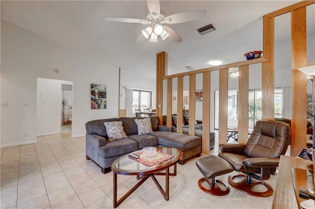 Coquina Lakes 105-22 B - Residential