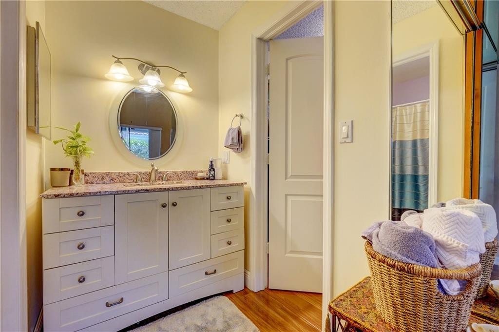 Coquina Lakes 105-22 B - Residential