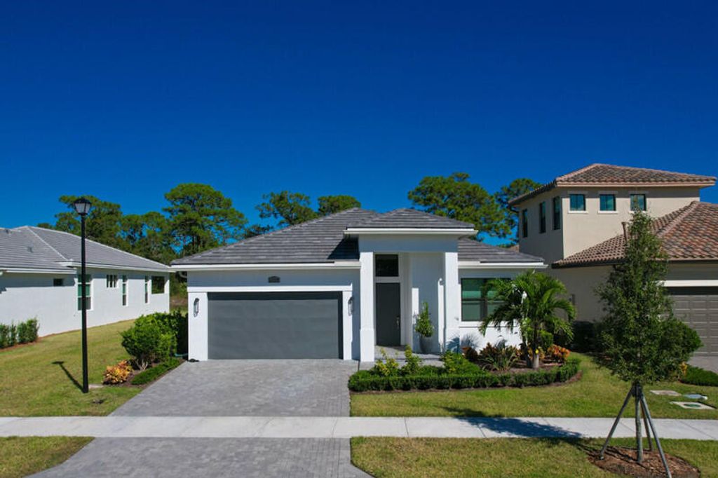 Photo of 2729 SE Ashfield Drive, Port Saint Lucie, FL 34984 (MLS # R11135818)