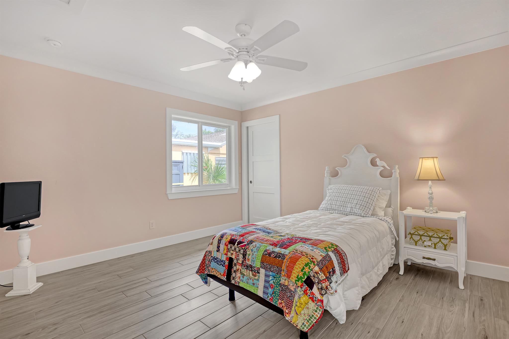 PALM BEACH SHORES - Residential