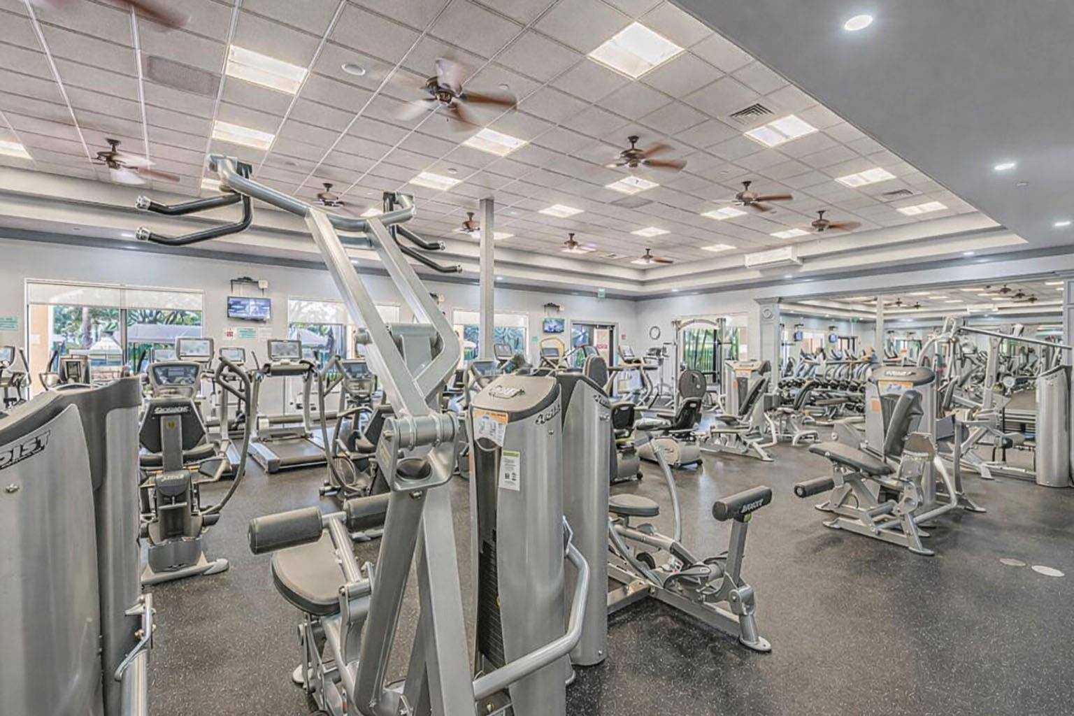 VALENCIA SHORES - Residential