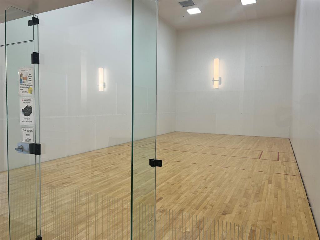 VALENCIA SHORES - Residential