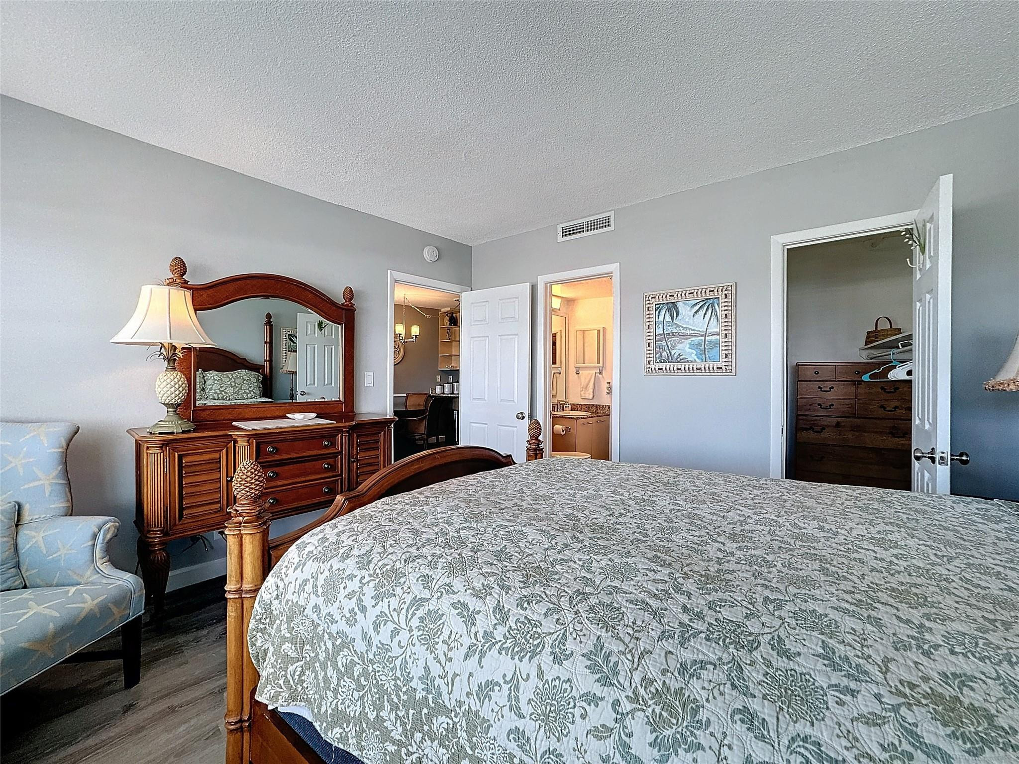 LE CERCLE BY THE BEACH - Residential Lease