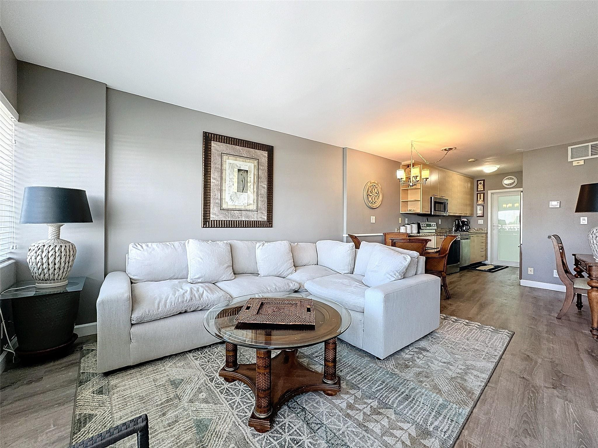 LE CERCLE BY THE BEACH - Residential Lease