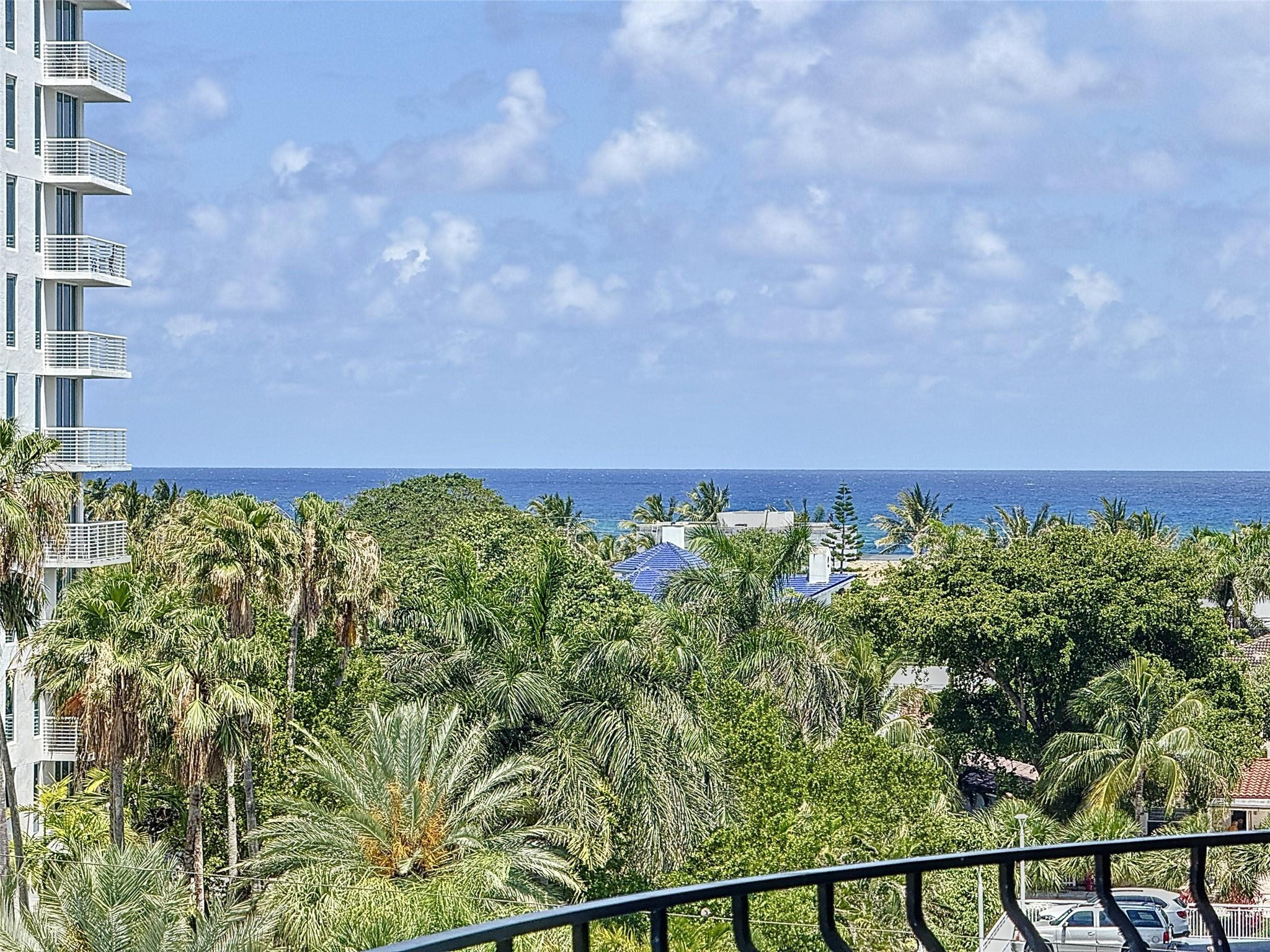 LE CERCLE BY THE BEACH - Residential Lease