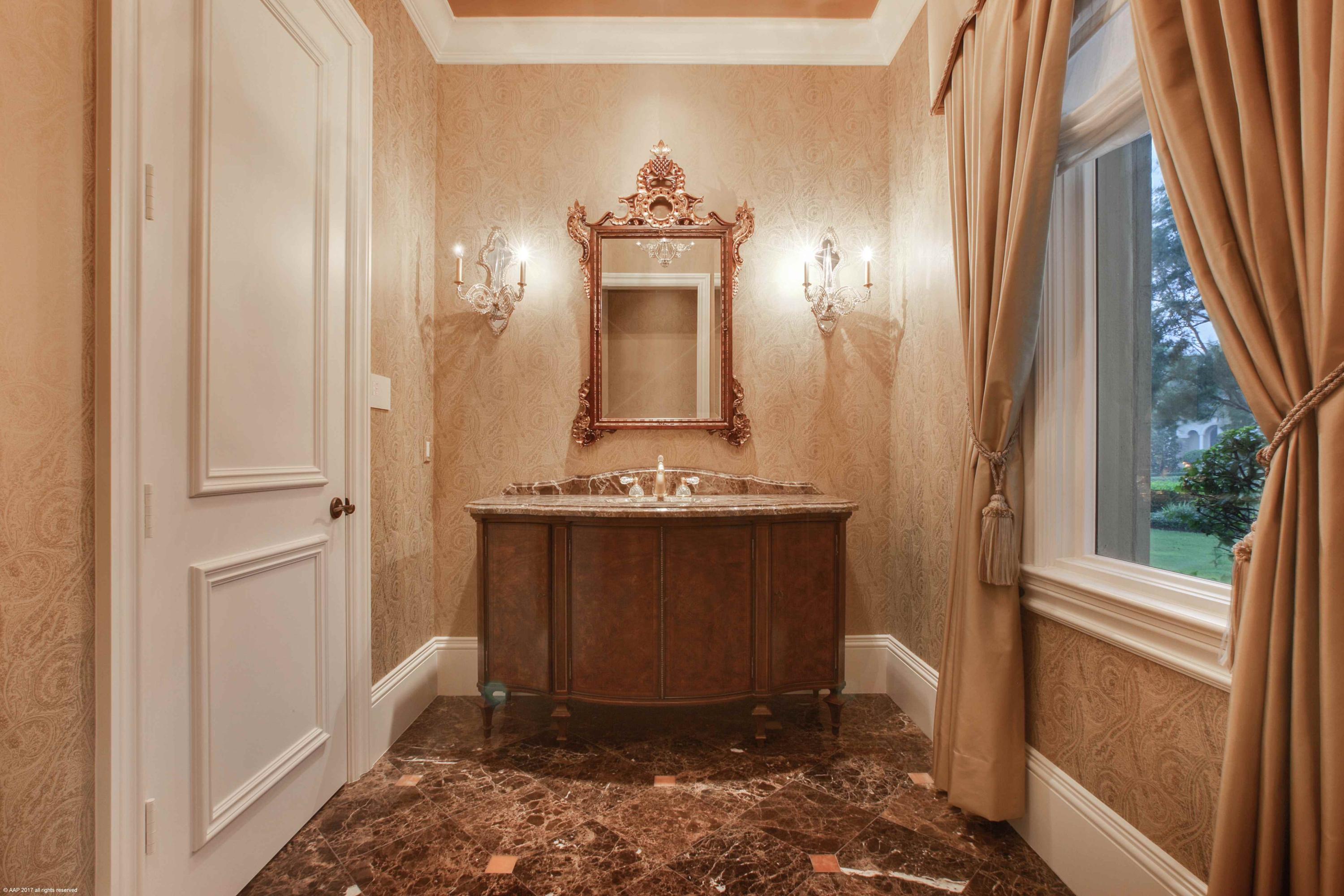 OLD PALM - Residential