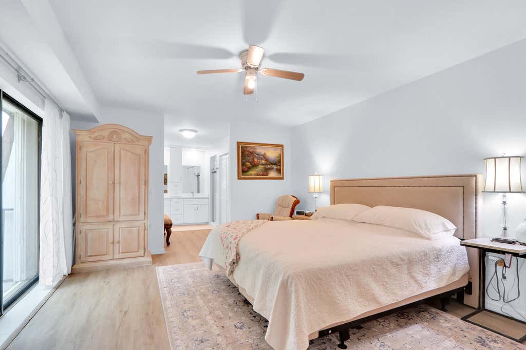 Photo of 2105 21st Lane, Palm Beach Gardens, FL 33418 (MLS # R10986582)
