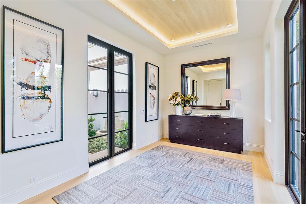 ROYAL PARK - Residential