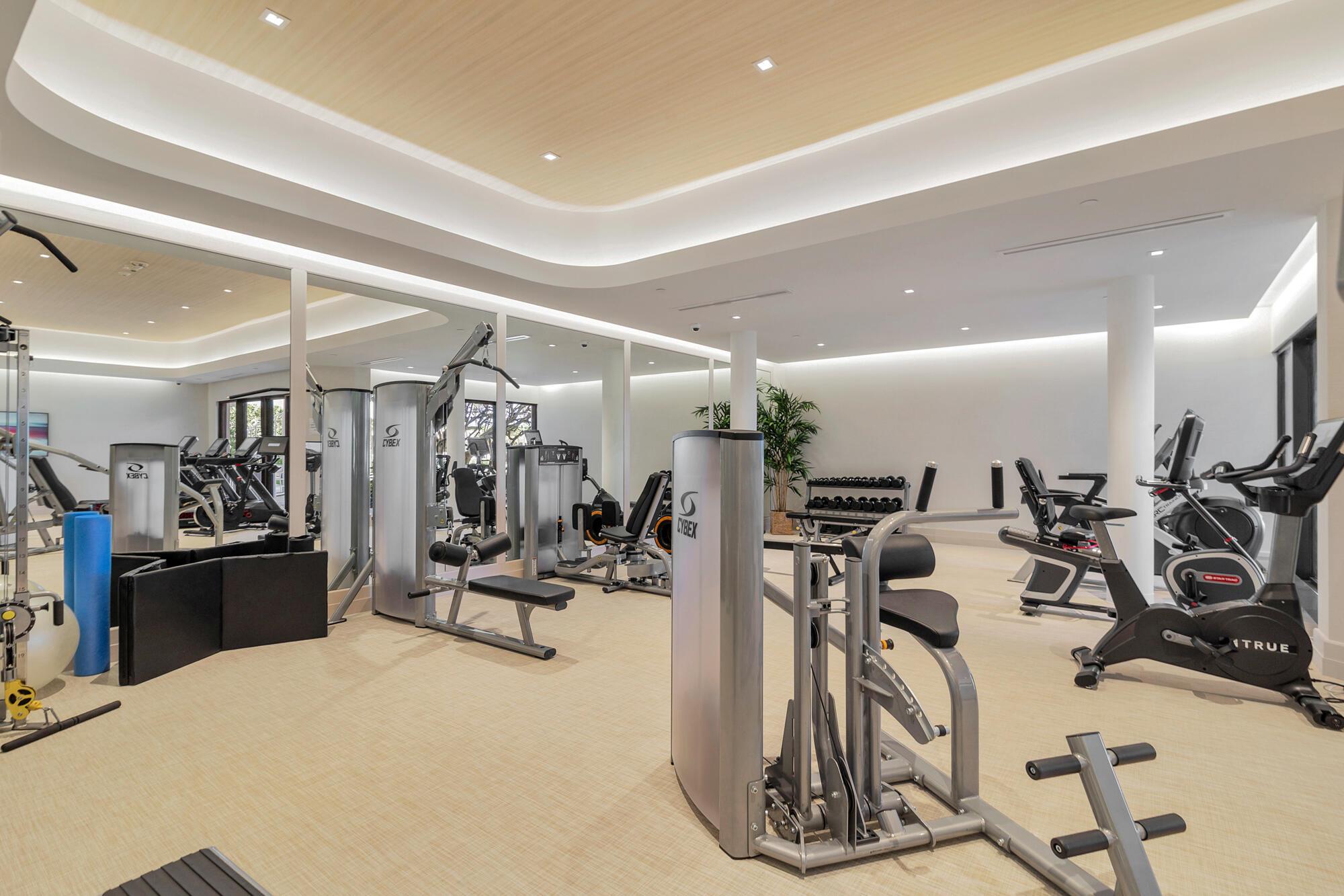 TWO THOUSAND CONDO - Residential