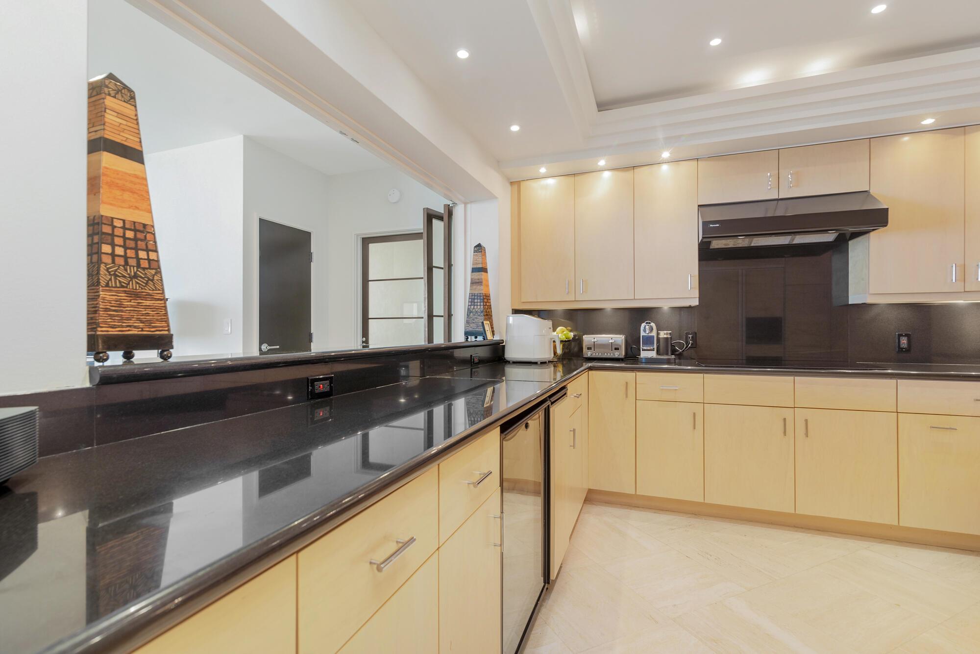 TWO THOUSAND CONDO - Residential