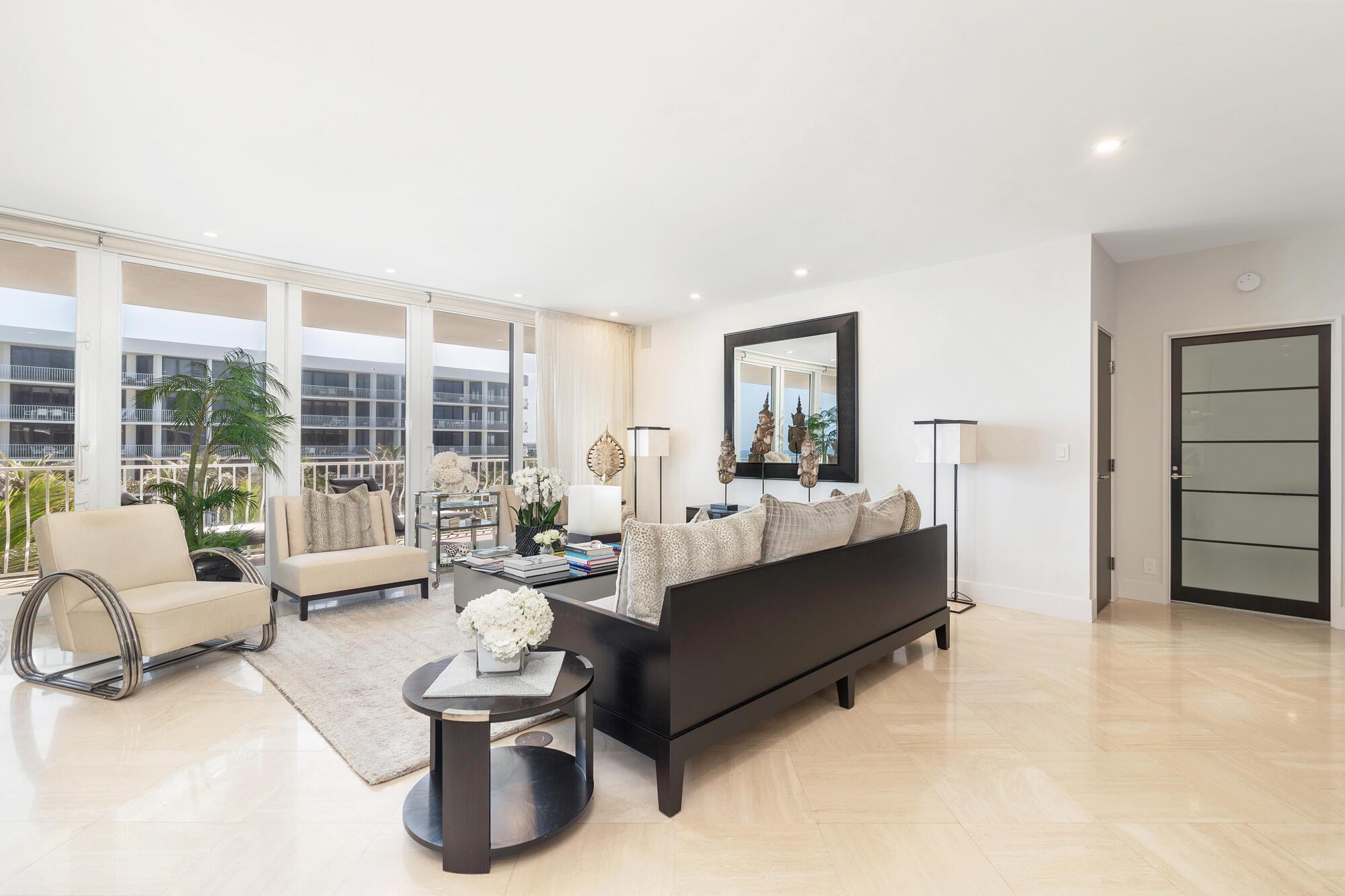 TWO THOUSAND CONDO - Residential