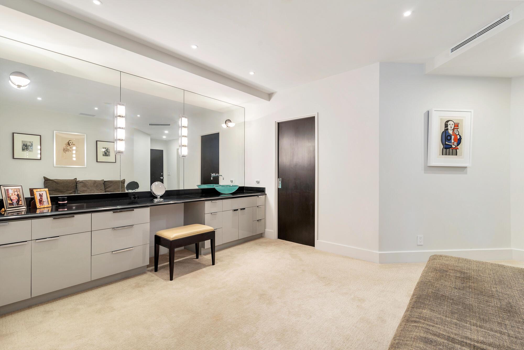 TWO THOUSAND CONDO - Residential