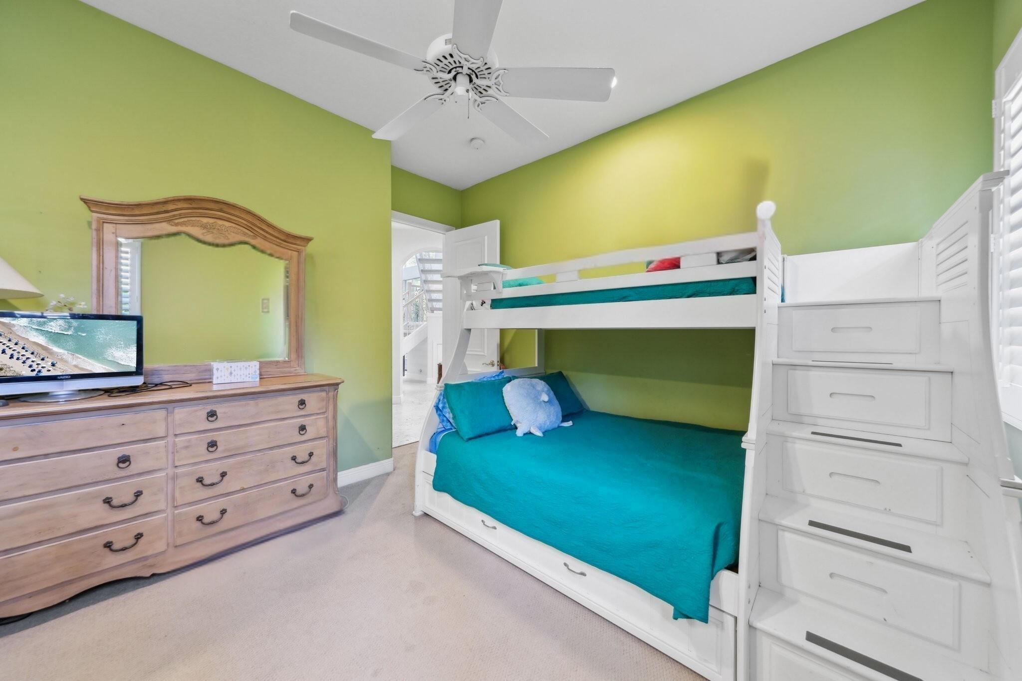 GRAND CAY ESTATES - Residential