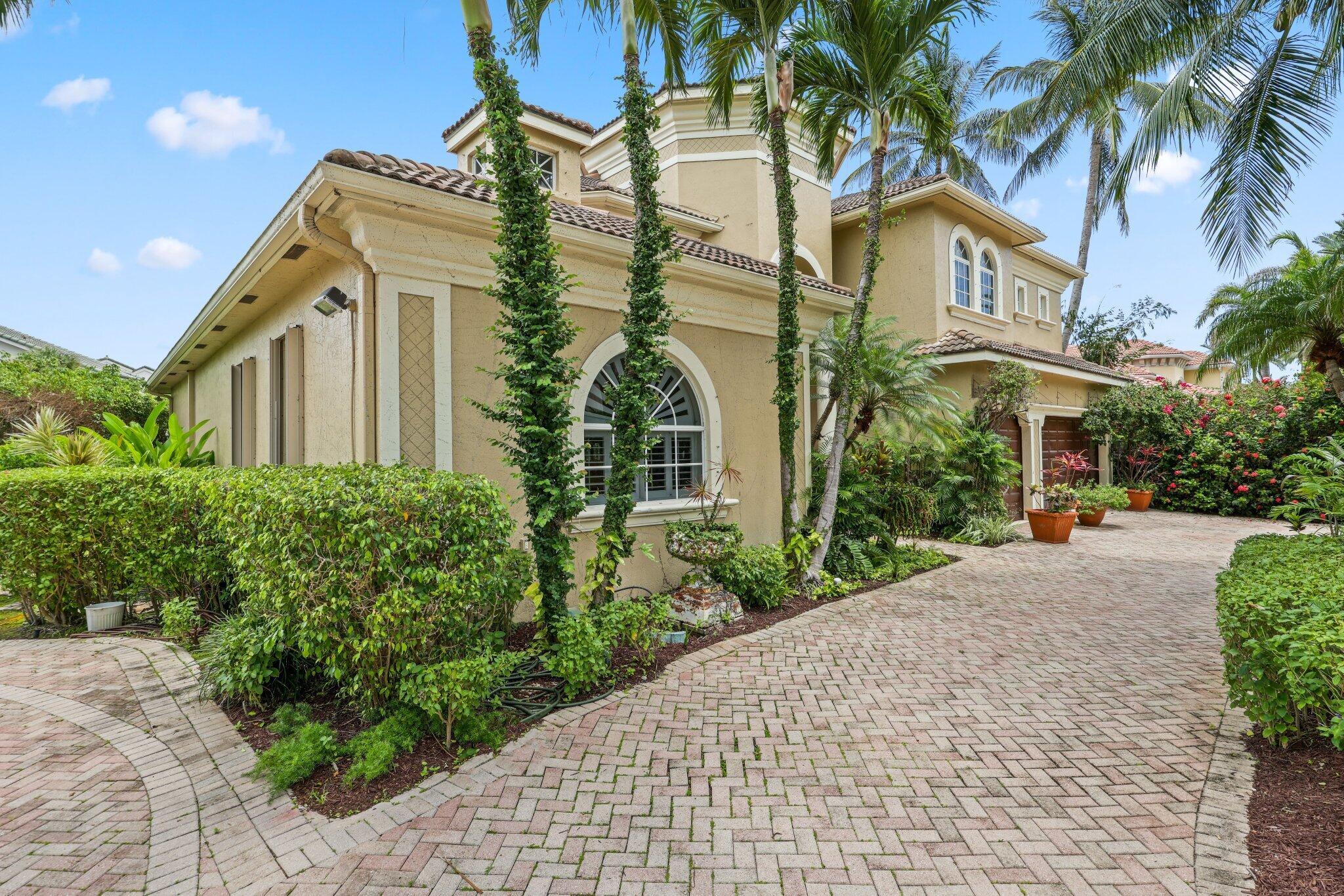 GRAND CAY ESTATES - Residential