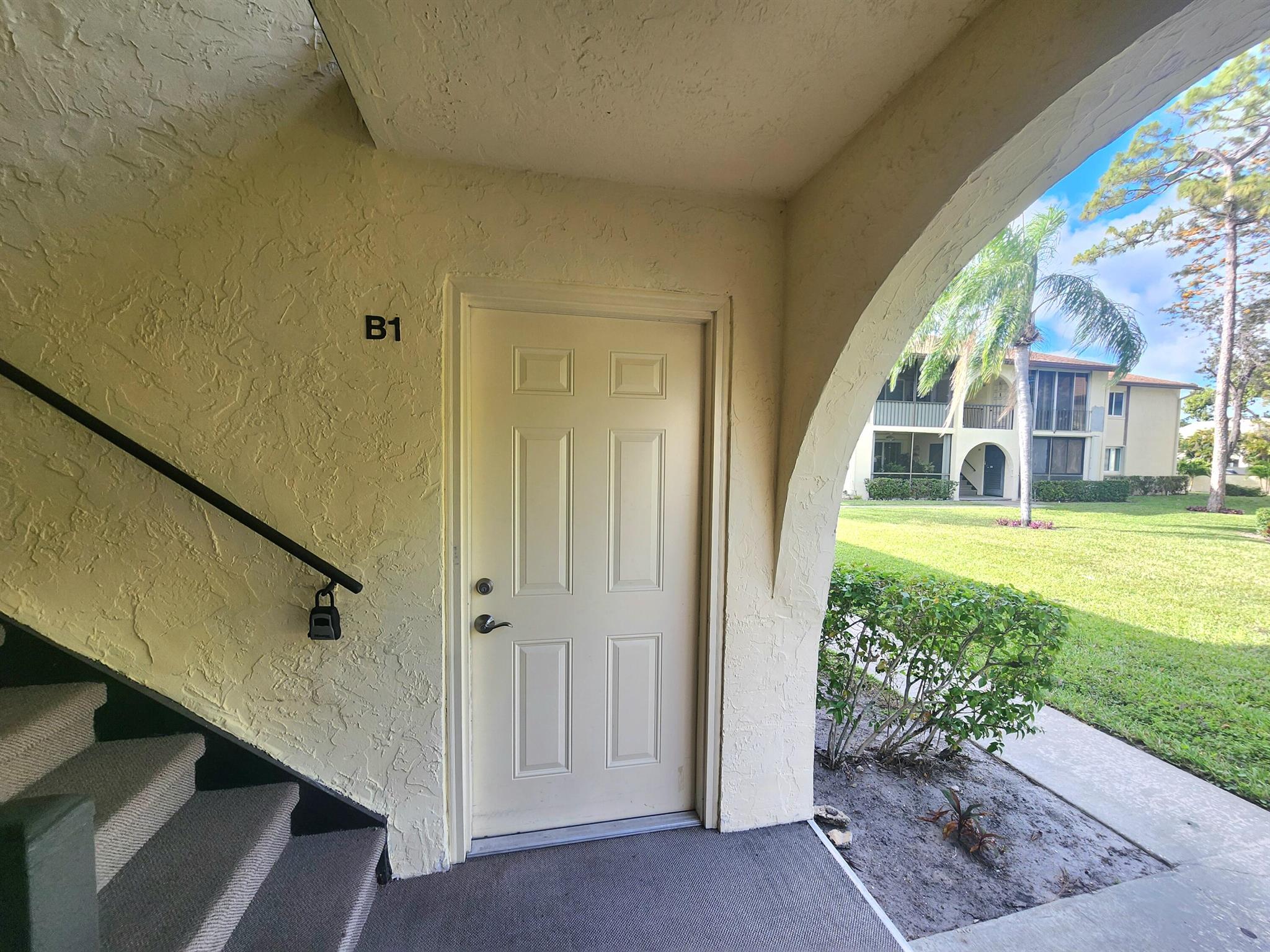 3560 Lazy Pine Way B-1