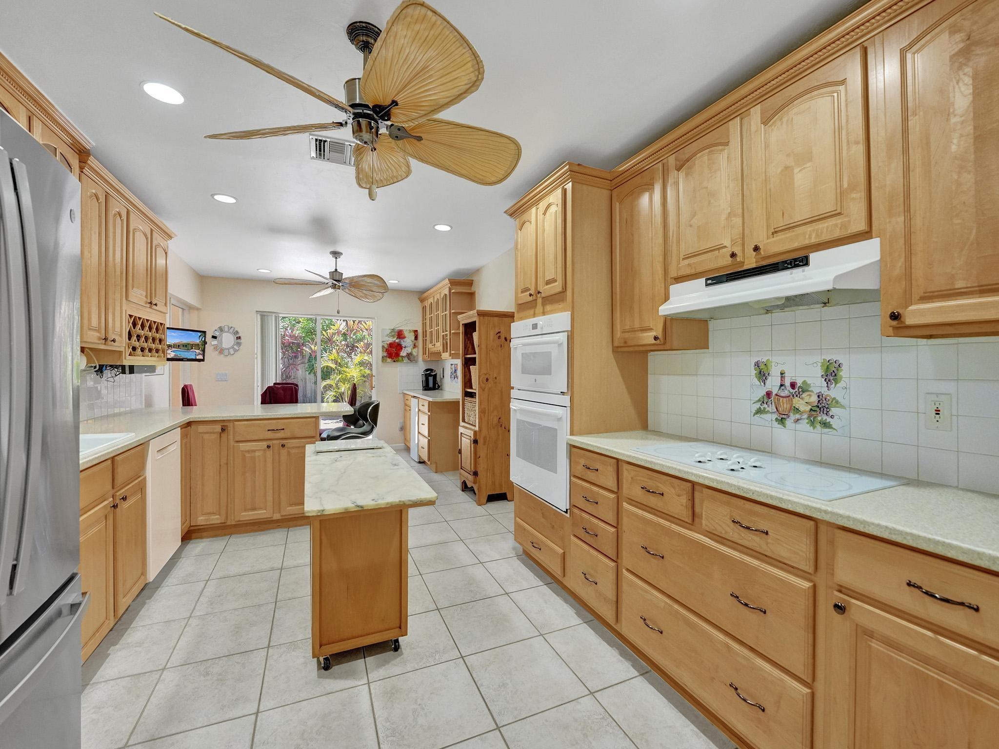Boca Raton Square Unit 01 - Residential