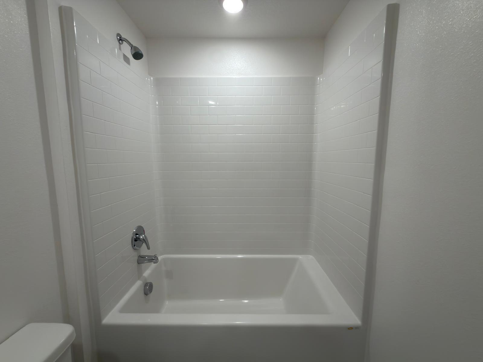 VERO LAKE ESTATES UNIT N - Residential Lease