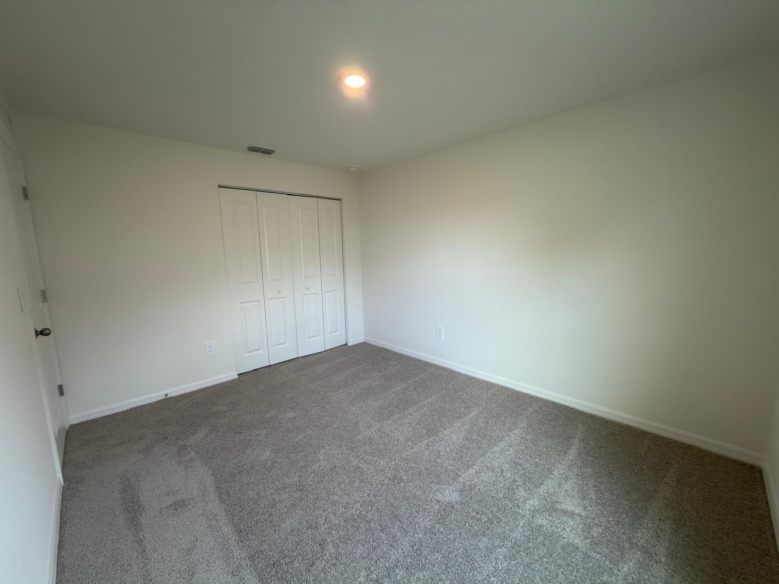 VERO LAKE ESTATES UNIT N - Residential Lease