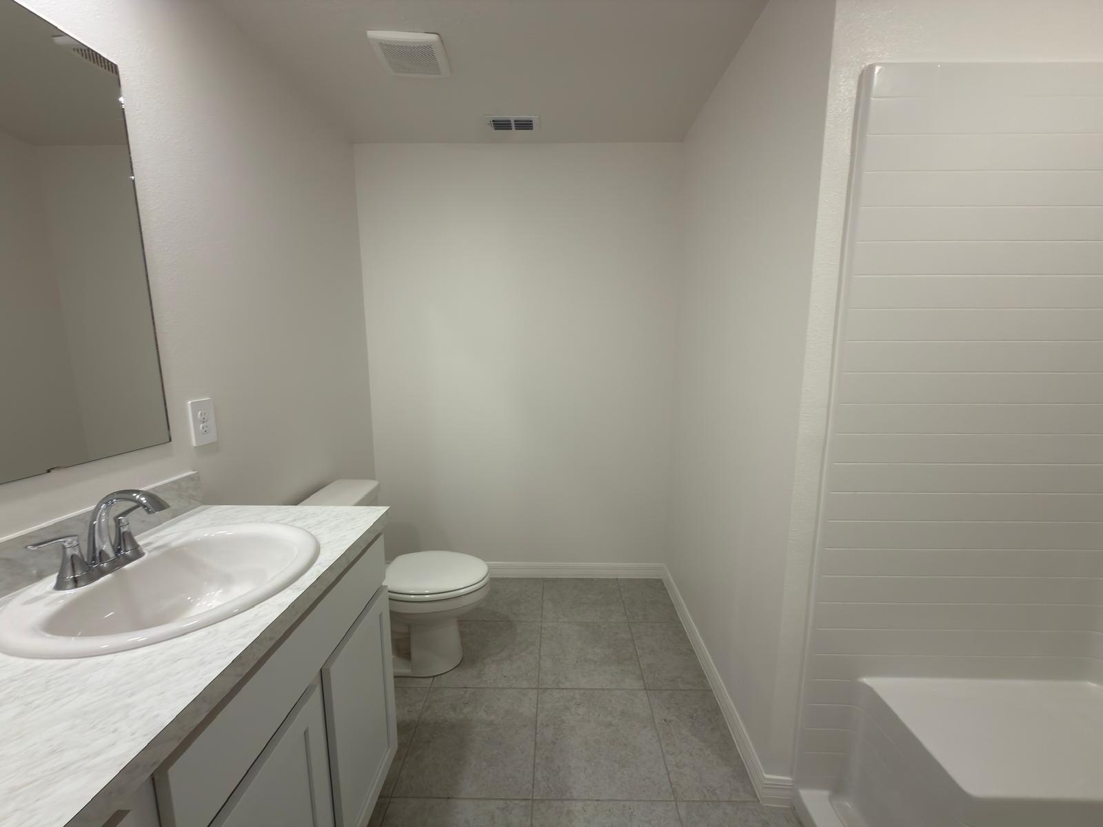 VERO LAKE ESTATES UNIT N - Residential Lease