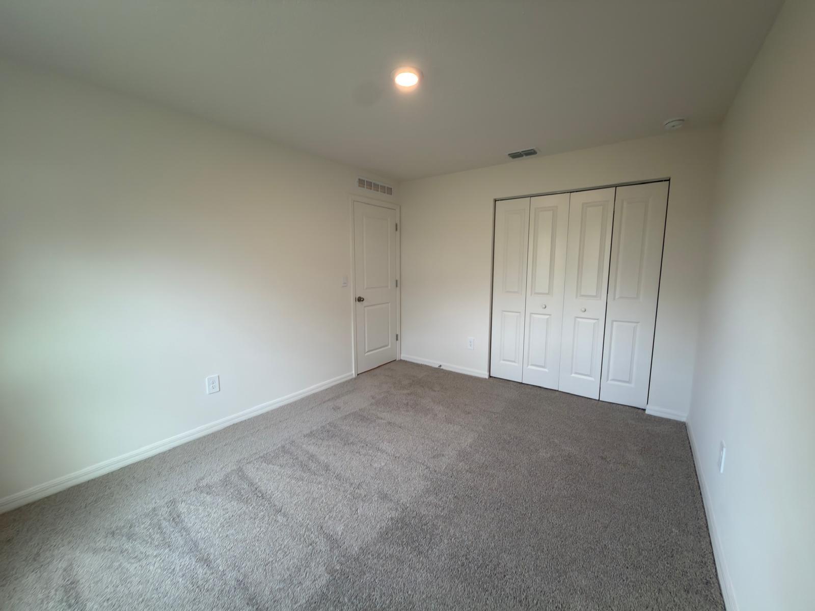 VERO LAKE ESTATES UNIT N - Residential Lease