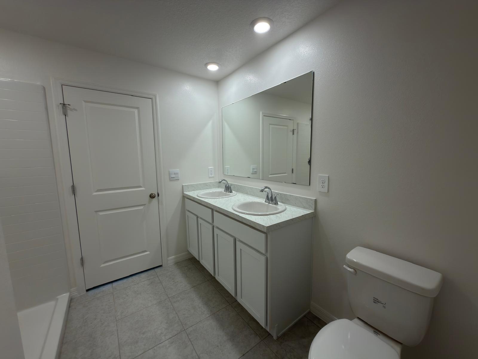 VERO LAKE ESTATES UNIT N - Residential Lease