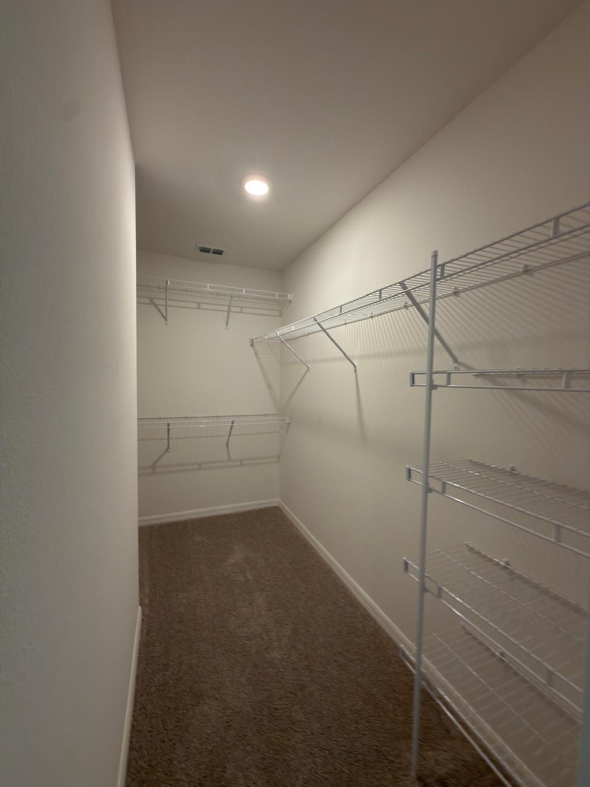 VERO LAKE ESTATES UNIT N - Residential Lease