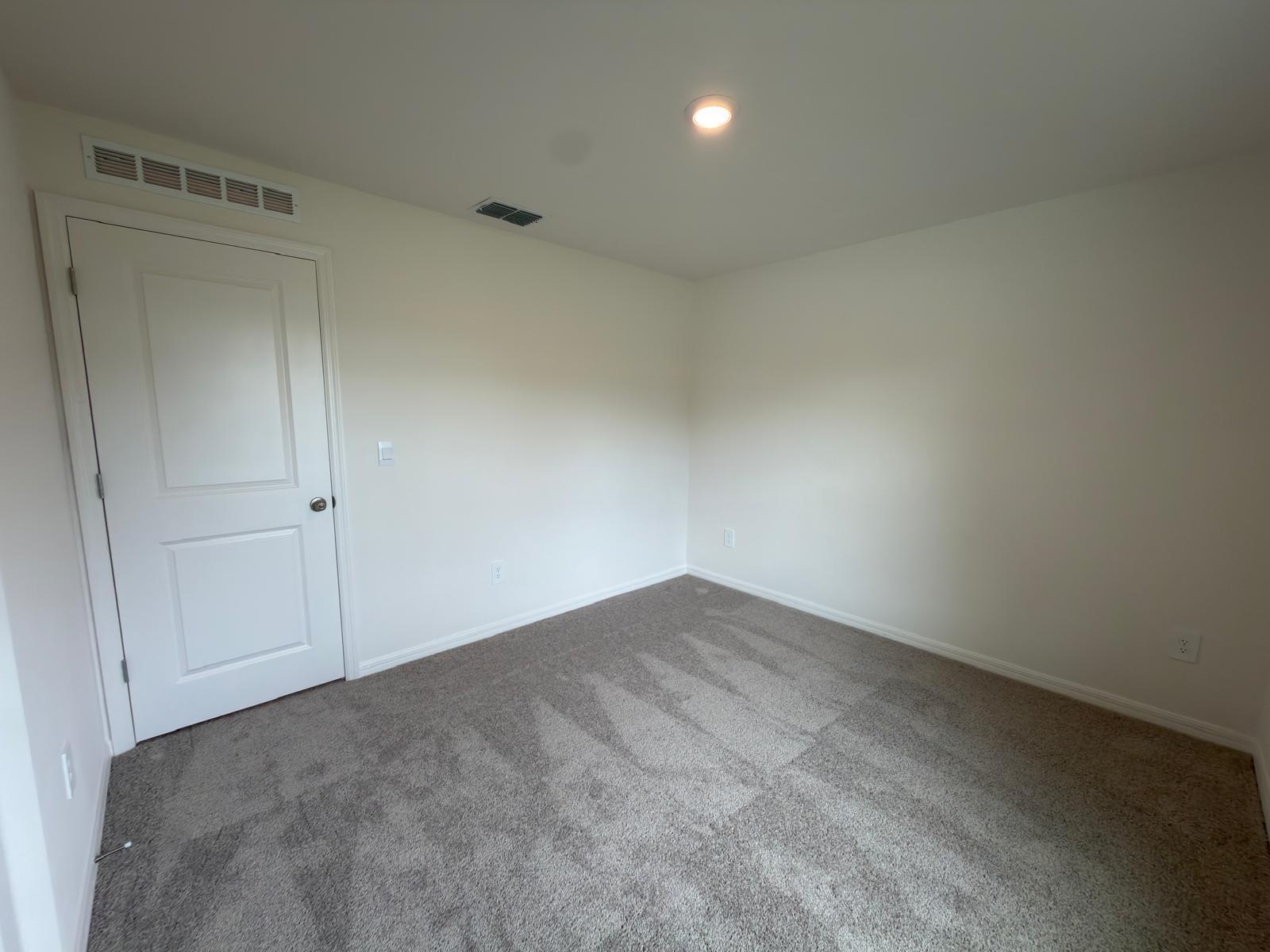 VERO LAKE ESTATES UNIT N - Residential Lease