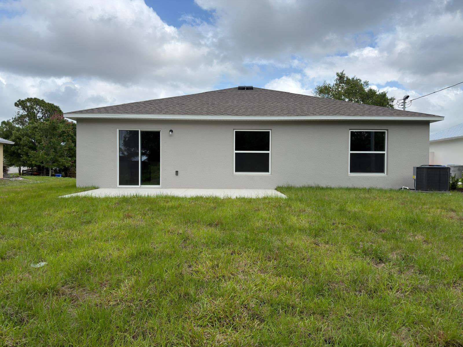 VERO LAKE ESTATES UNIT N - Residential Lease