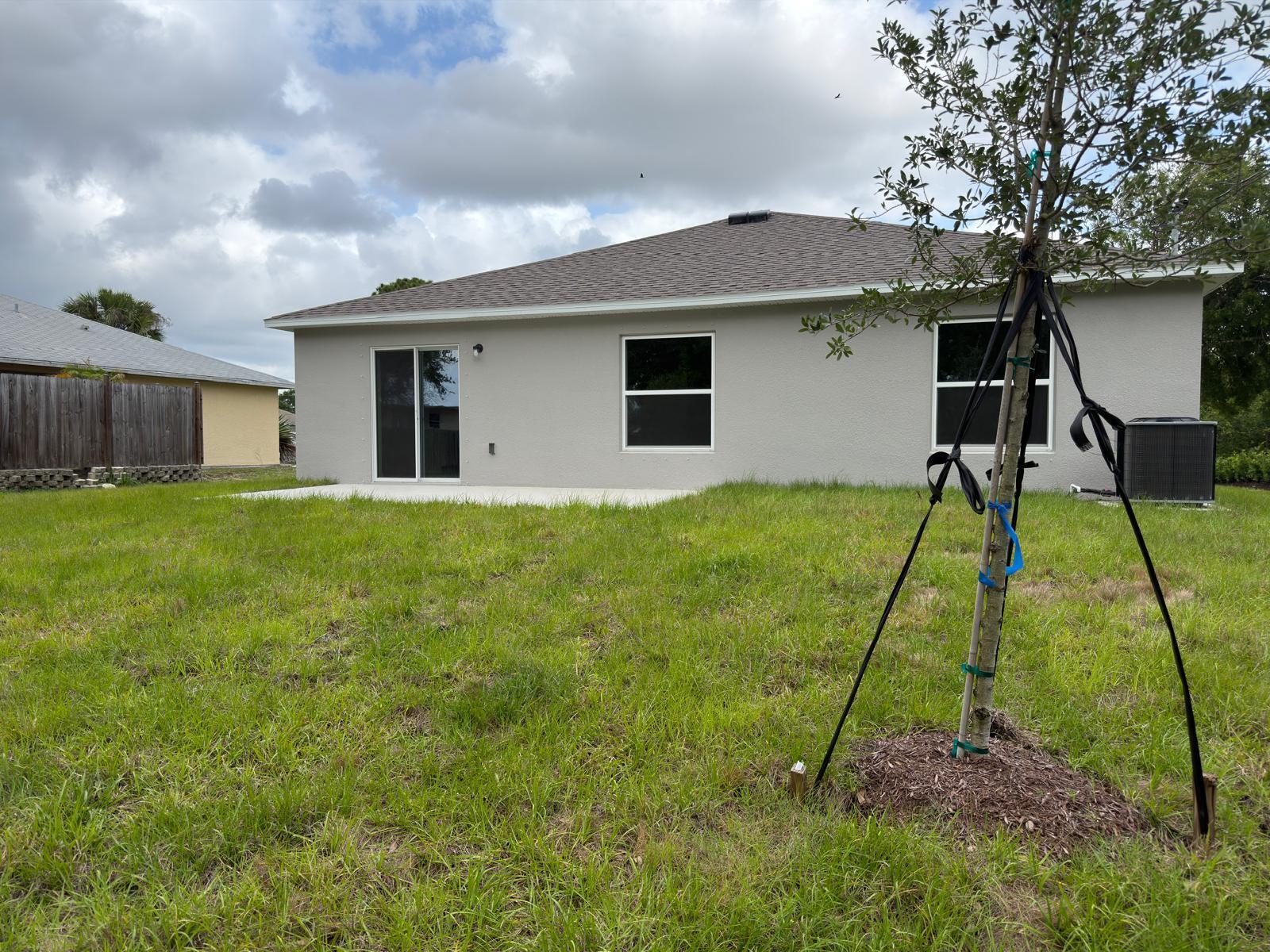 VERO LAKE ESTATES UNIT N - Residential Lease