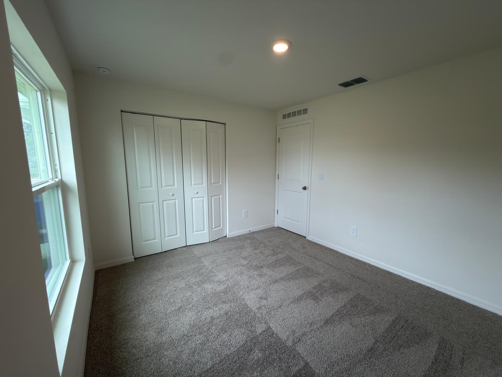 VERO LAKE ESTATES UNIT N - Residential Lease