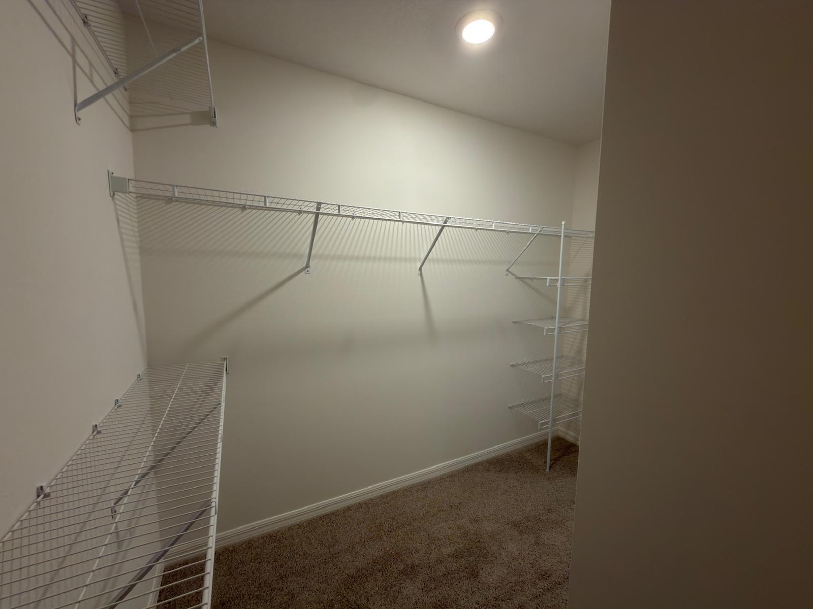 VERO LAKE ESTATES UNIT N - Residential Lease