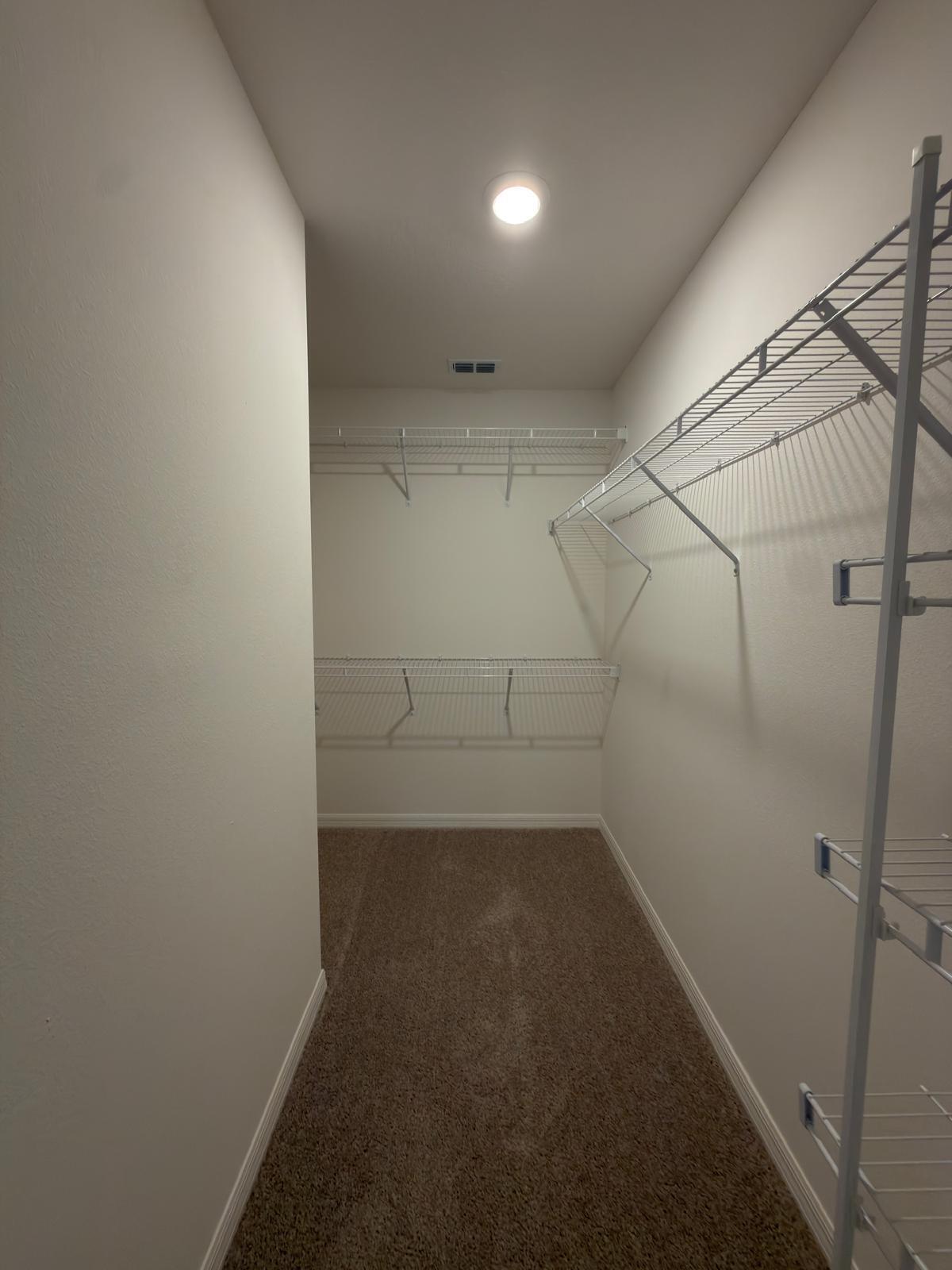 VERO LAKE ESTATES UNIT N - Residential Lease