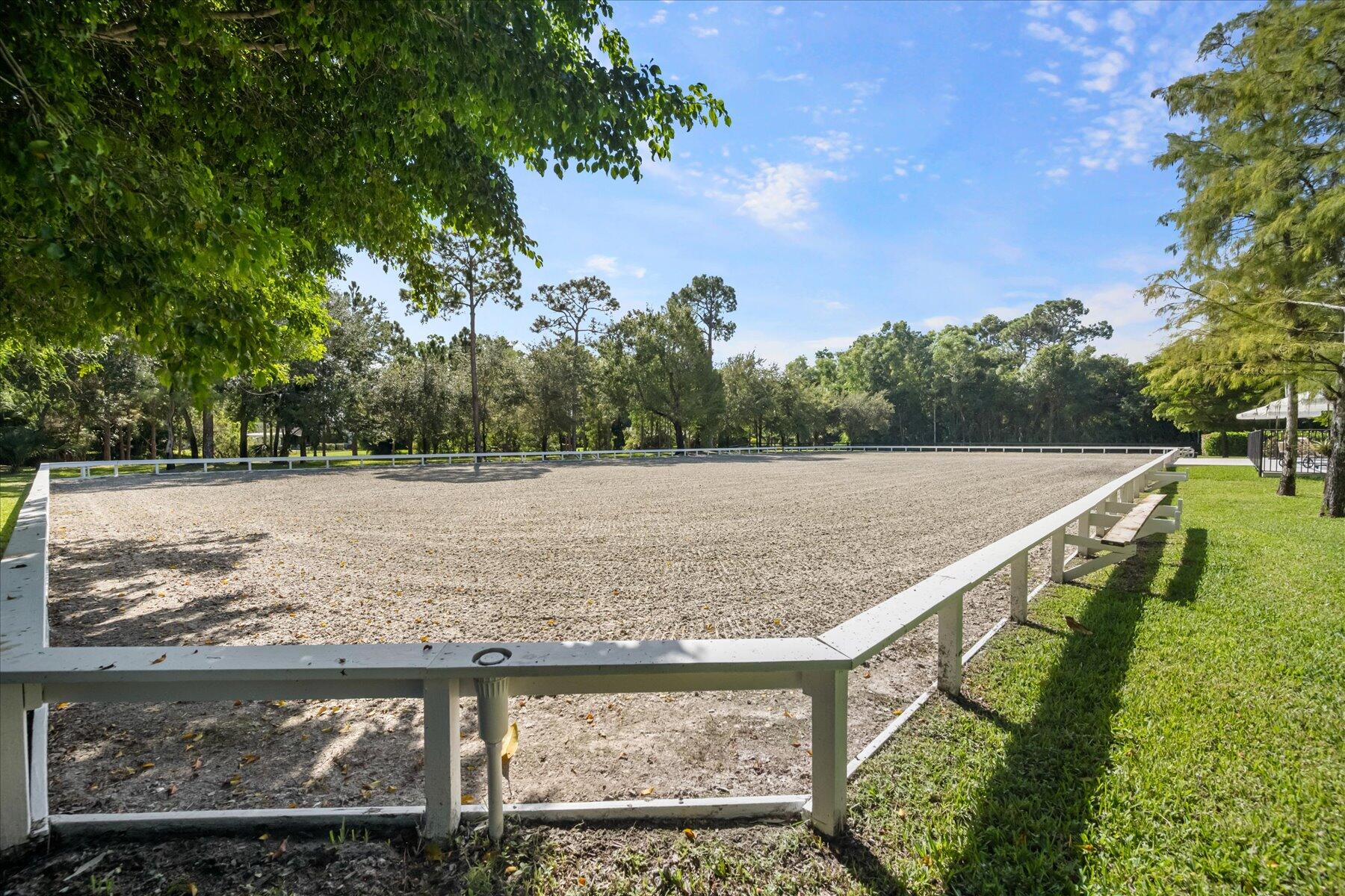 PADDOCK PARK 2 OF WELLINGTON - Residential