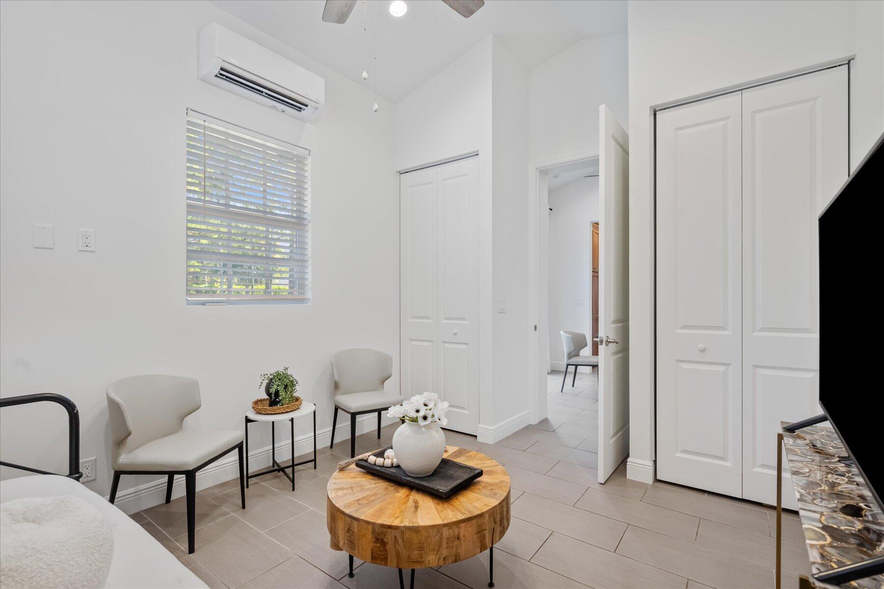 PADDOCK PARK 2 OF WELLING - Residential