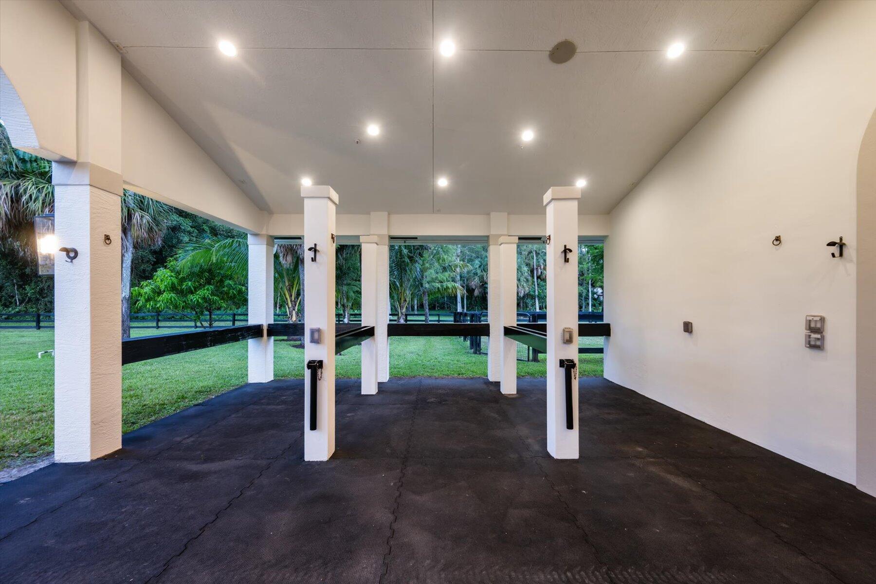 PADDOCK PARK 2 OF WELLINGTON - Residential